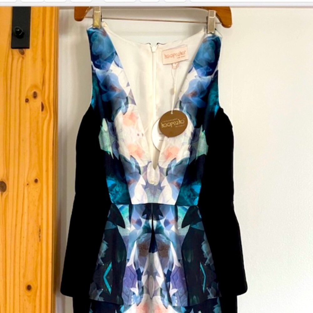 Keepsake V-plunge peplum dress - Picture 3 of 12